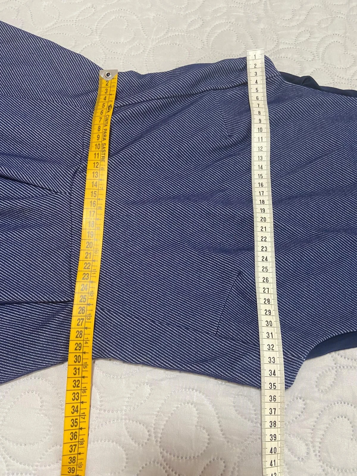 Vestido em tons de azul, sem mangas, saia rodada. Stradivarius. Tamanho P – photo 8
